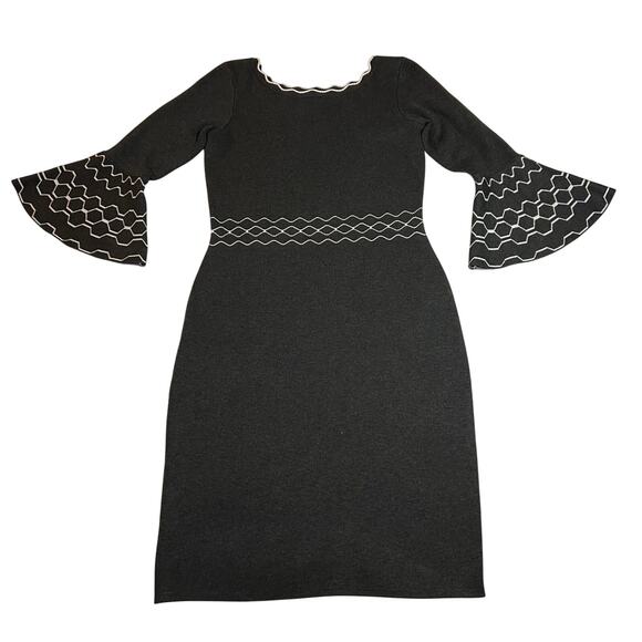 Roz & Ali Scalloped Neckline Bell Sleeve Bodycon Dress Size Small Party Holidays - Picture 1 of 10